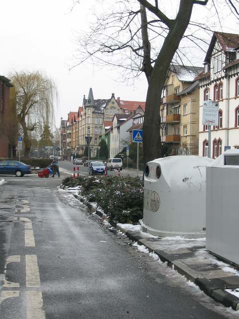 CDU 2006 &copy; Der Container in der Bushaltebucht der Wiesenstra&szlig;e.