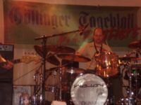 Porth , 2006 &copy; Das Geburtstagskind am Abend wollte unbedingt spielen, sagte Rolf Stahlhofen, obwohl er sonst seinen Angestellten an Weihnachten und an Geburtstagen frei gibt. ;-)