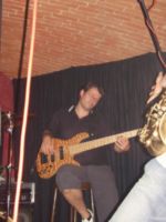 Porth , 2006 &copy; Zur Stammbesetzung geh&ouml;rt der Bassist Grischka Zepf.