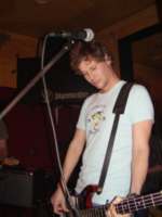 Porth , 2006 &copy; Am Bass stand Basse bei den Hemden.