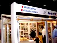 Porth , 2006 &copy; Auf der SIVA ist die Harjes GmbH mit einem Wintergarten als "Beratungsraum" vertreten. Die Ansprechpartner D. Bokelmann und A. Jersch beraten und verkaufen aber auch Markisen, Rolll&auml;den und Fenster der Firma.