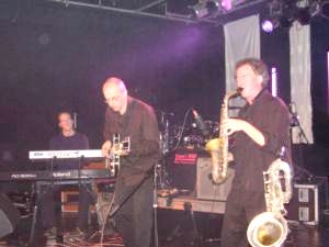 Porth , 2006 © Christoph Labitzke am Keyboard, Andreas Düker an der Gitarre und Peter Zingrebe am Saxophon machte eine sehr gute Show in der Musa.