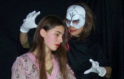 B&uuml;hnenst&uuml;rmer , 2006 &copy; Pressefoto: Der b&ouml;se Geist beherrscht die verwunschene Prinzessin. Ob sie je erl&ouml;st wird?