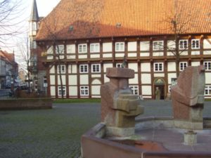 Porth , 2006 &copy; Der beschauliche Haupteingang des Northeimer Heimatmuseums am Westende der Northeimer Innenstadt. (Am M&uuml;nster 32/33)