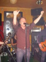 Porth , 2006 &copy; Der Spitzname des S&auml;ngers der Band Jizzlobber ist Widi. Auf der Bandsite wird er als Partyanimal bezeichnet. Diese Bezeichnung ist zutreffend.