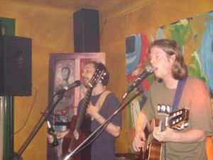 Porth , 2007 © Spieltrieb aus Oldenburg. Auch diese Band hat eine gute Bühnenperformance. Insbesondere Lennard (Links) sticht hervor.