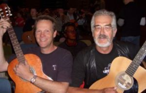 Pressefoto , 2007 &copy; Links ist Jeff Stone und rechts Hans Rolirad. Beide zusammen bilden das Duo "High Noon".