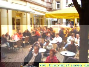 Porth , 2007 &copy; Die Band "Hillbilly Schmitt" zog &auml;lteres wie auch j&uuml;ngers Publikum mit ihren Coverpop aus den f&uuml;nfziger und sechziger Jahren in ihren Bann.
