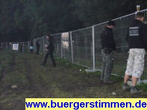 Porth , 2007 &copy; Die Pinkel Meile neben der B&uuml;hne
