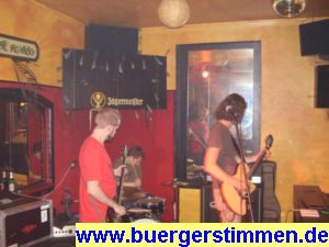 Porth , 2007 &copy; "Knockin' on Joe" in Aktion auf der kleinen B&uuml;hne im Cafe Kreuzberg.