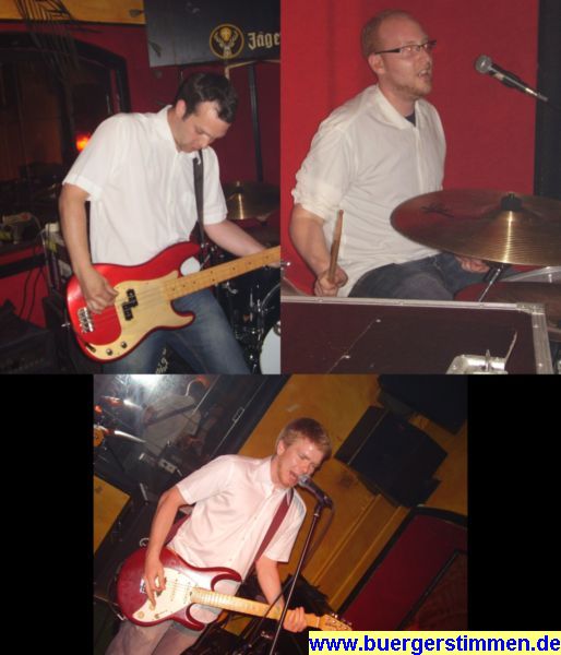 Porth , 2007 © Claus - Bass, Kevin - Drums, Toby - Vocals, Guitar