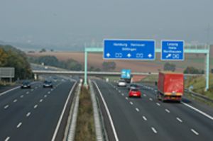 Pressefoto: Pressefoto , 2008 &copy; Region G&ouml;ttingen - ein gut angebundener Wirtschaftsstandort (hier Blick auf die A7/Abfahrt A38) ...