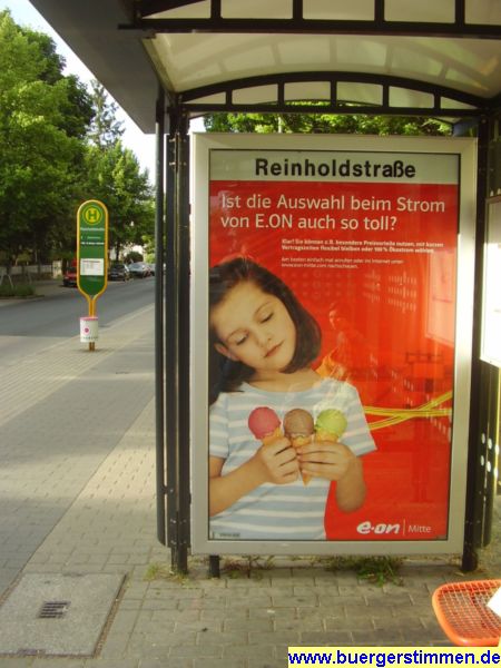 Pressefoto: Porth , 2008 &copy; Ist das Farbenspiel politisch gemeint? Wof&uuml;r steht die rote K&uuml;gel? F&uuml;r die Linke oderauch f&uuml;r die SPD?