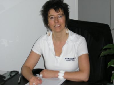 Pressefoto: Werbefoto , 2008 &copy; Angelika Pfl&uuml;ger ber&auml;t und hilft als ausgebildete Psychologien und Hypnosetherapeutin professionell und zuverl&auml;ssig
