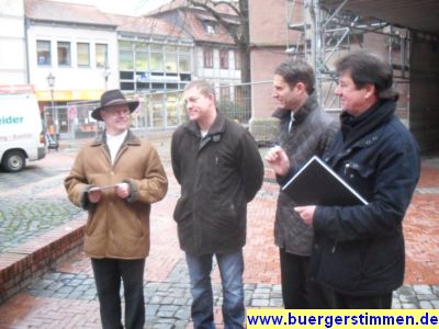 Pressefoto: http://www.buergerstimmen.de/ , 2011 &copy; Harald Storz, Pastor St. Jacobi, Uwe Eckstein, Ger&uuml;stbau Menke, Marko Duchow, Mercedes Benz G&ouml;ttingen, Wolfgang Beisert, Beisert & Hinz Werbeagentur